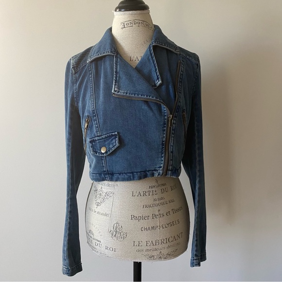 Free People Cropped Denim Jacket - Picture 1 of 9
